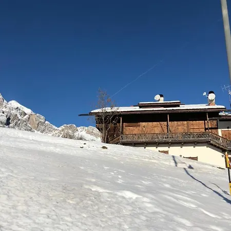 Apartment Cortina
